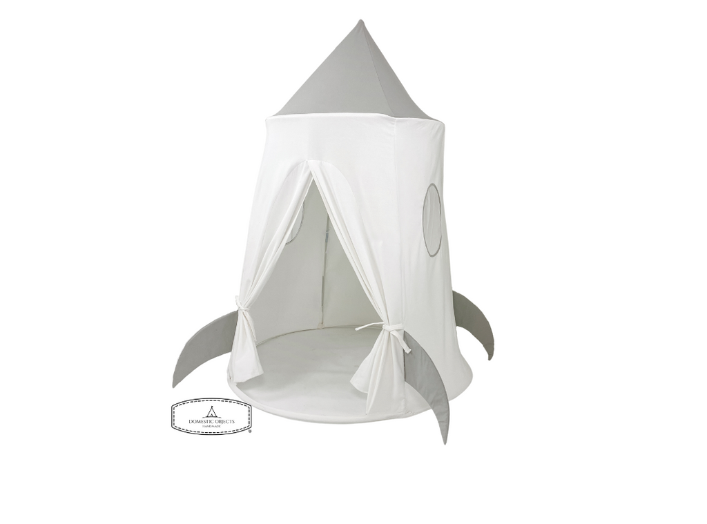 Spaceship tent outlet